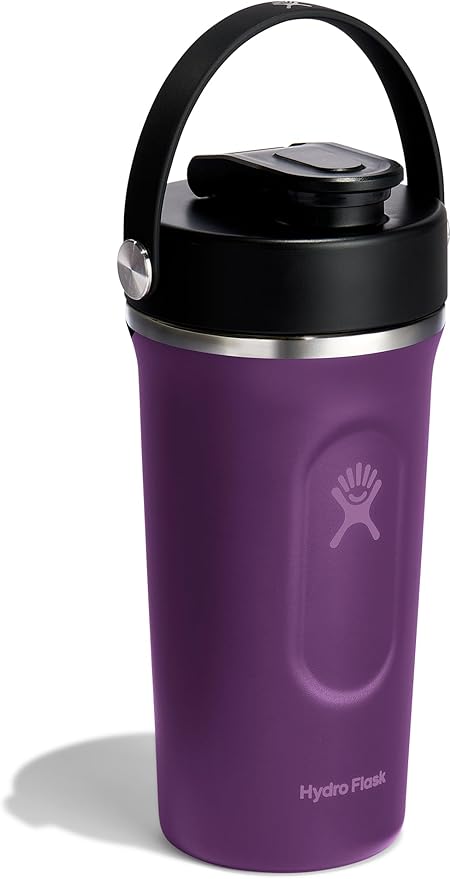 Hydro Flask Shaker Bottle – Insulated Stainless Steel Gym Bottle for Pre Workout & Protein 24 Oz Beachplum Purple
