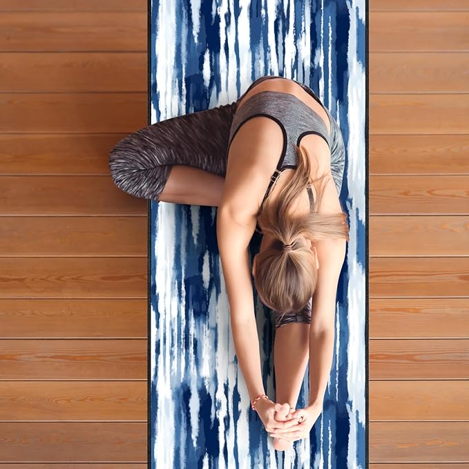 QiyI Yoga Mat Towel with Corner Pockets, Non Slip Sweat Absorbent Hot Yoga Towels, Soft Yoga Blankets with Travel Bag, Skidless Mat Cover for Workout, Gym, Fitness - 70"x26", Blue White Tie Dye