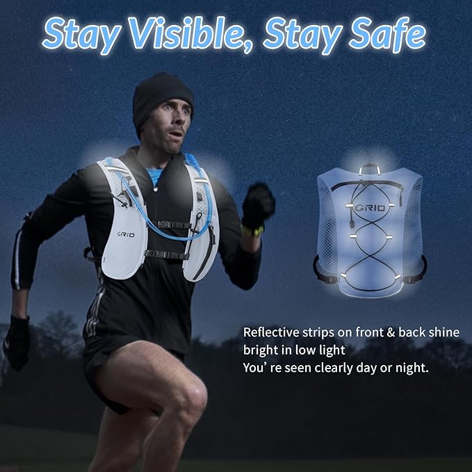 Running Vest for Women Men, Adjustable Chest Straps Running Hydration Vest with 1.5L Water Bladder, Lightweight Breathable Reflective Hydration Pack for Marathon, Trail, Hiking, Cycling