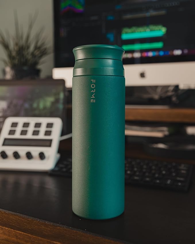 FORME - Shaker, 700ml Stainless Steel Protein Shaker, Double Walled Vacuum Insulated, Cold and Hot Drinks, Silent & Leak Proof, Fits Most Cup Holders (Jungle)