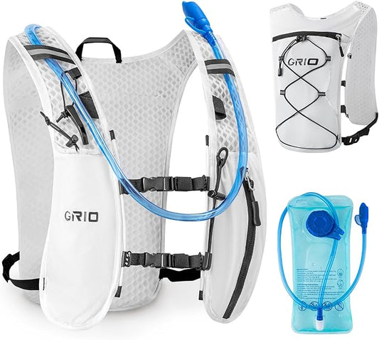 Running Vest for Women Men, Adjustable Chest Straps Running Hydration Vest with 1.5L Water Bladder, Lightweight Breathable Reflective Hydration Pack for Marathon, Trail, Hiking, Cycling