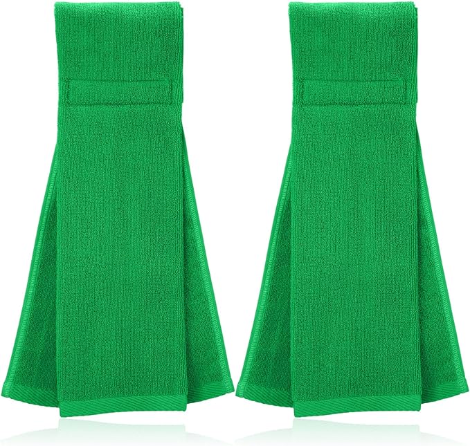 Shimeyao 2 Pcs Cotton Sports Football Towel with Closure Pitching Football Sweat Towel for Sports Gym Men Women Accessories(Green,Classic)
