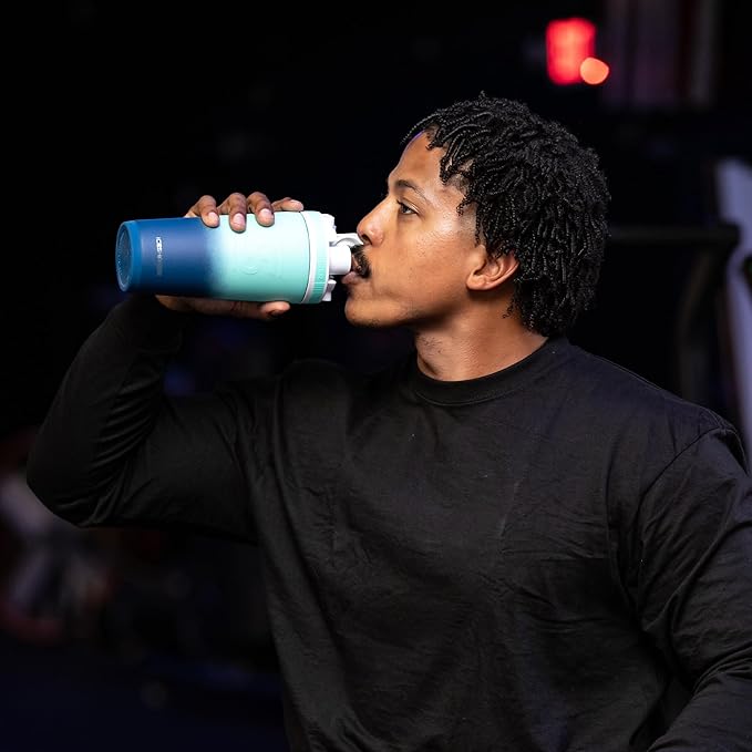 Ice Shaker Insulated Stainless Steel Shaker Bottle | 26oz, Navy/Mint | Cold for 30+ Hours | Insulated Cup with Twist-on Agitator | Odor-Free Bottle for Protein Shakes, Water, Smoothies, Cocktails