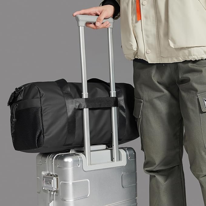 Small Gym Bag Duffel Bag for Men Women with Shoe Compartment Ideal for Sports,Travel,and Overnight Trips, Athletic Gear Workout Weekender Bags, Black